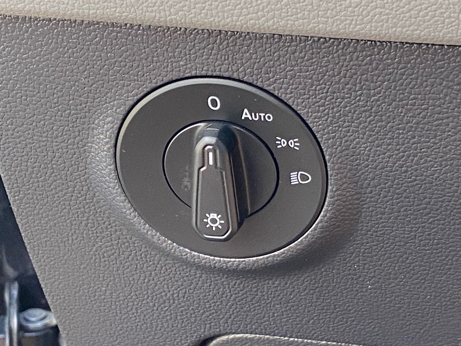 Certified 2023 Volkswagen Taos S AWD/4WD image 13