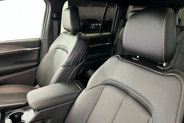New 2026 Jeep Grand Cherokee Limited AWD/4WD image 17