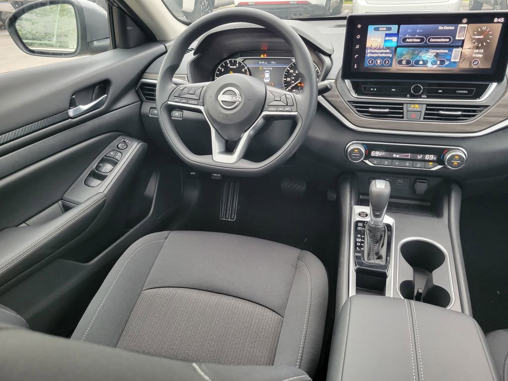 Used 2025 Nissan Altima 2.5 SV w/ SV Special Edition Package image 12