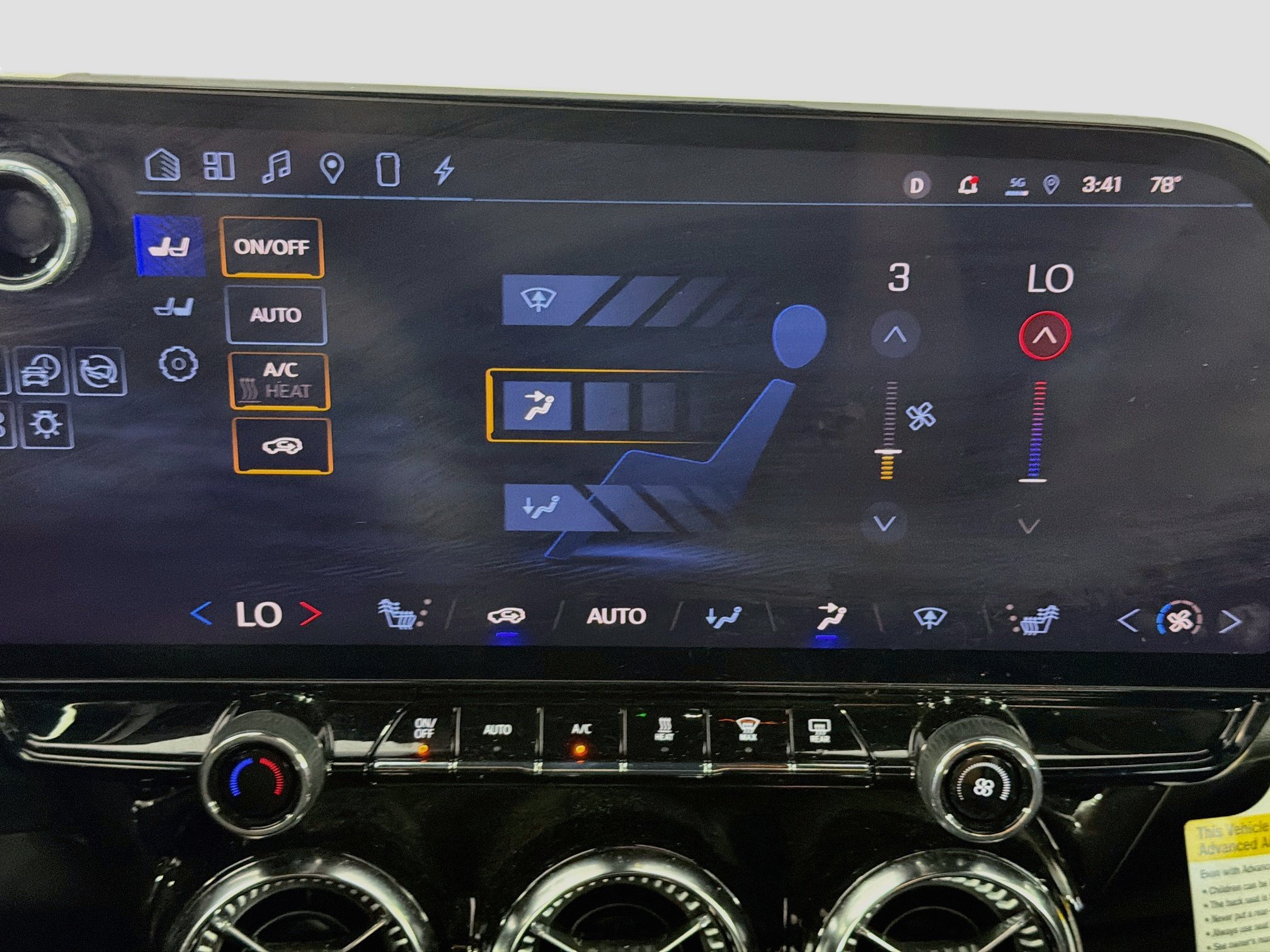 Used 2024 Chevrolet Blazer EV LT AWD/4WD image 24