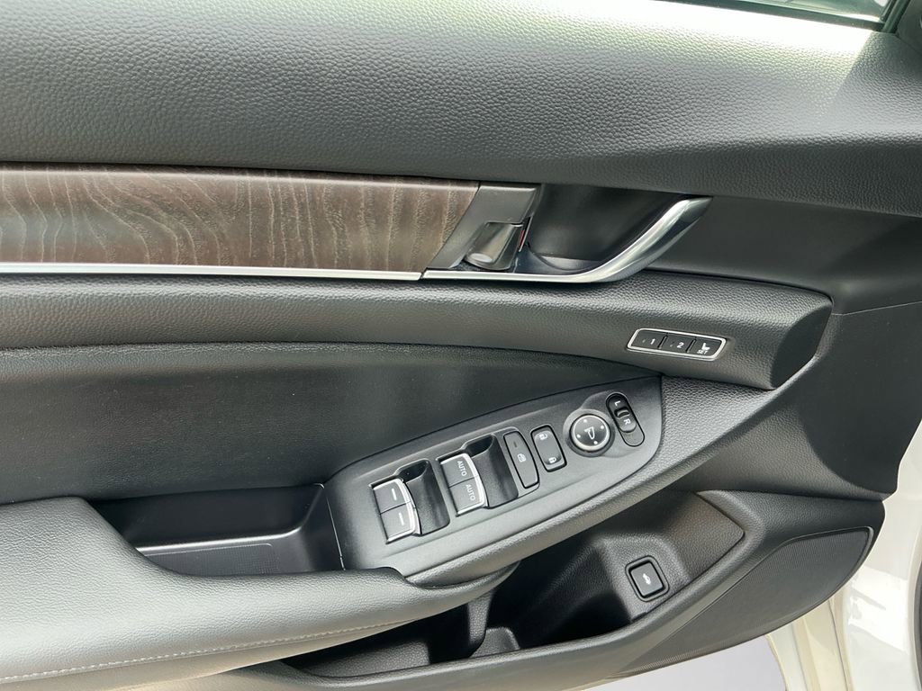 Used 2019 Honda Accord Touring image 20