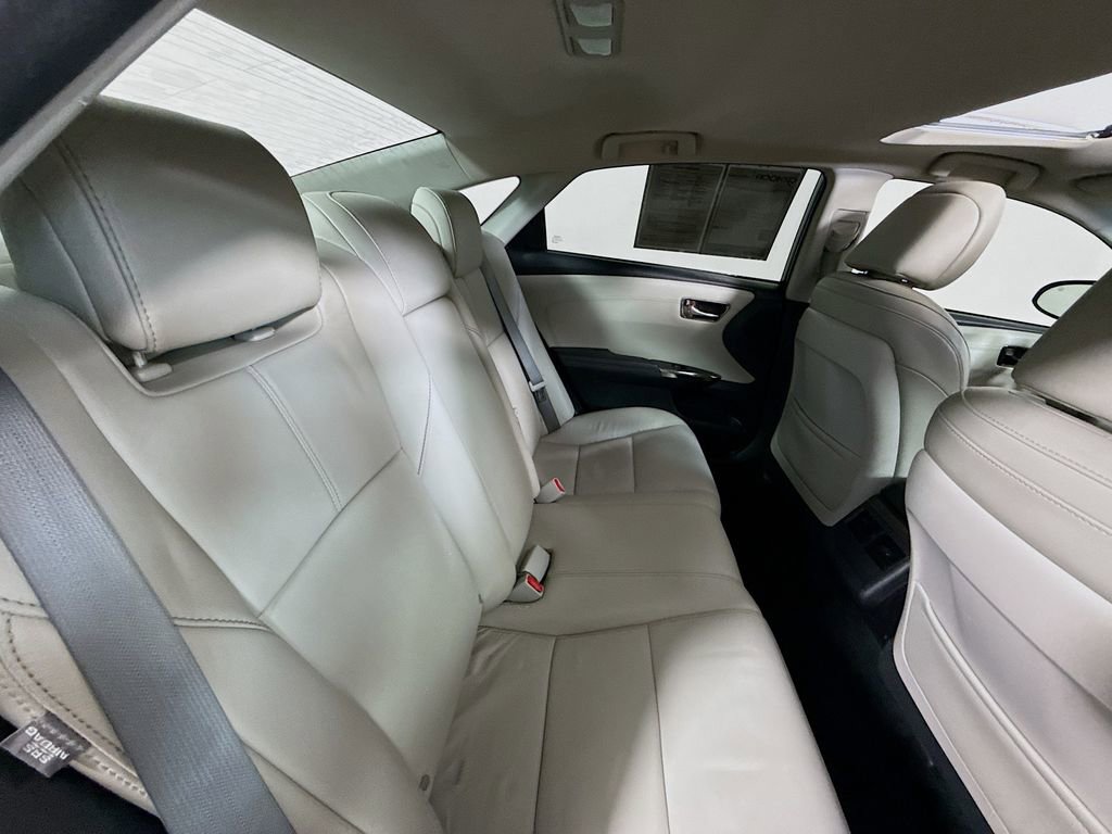 Used 2016 Toyota Avalon XLE Plus image 27