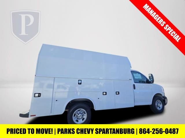 New 2025 Chevrolet Express 3500 w/ Power Convenience Package image 5