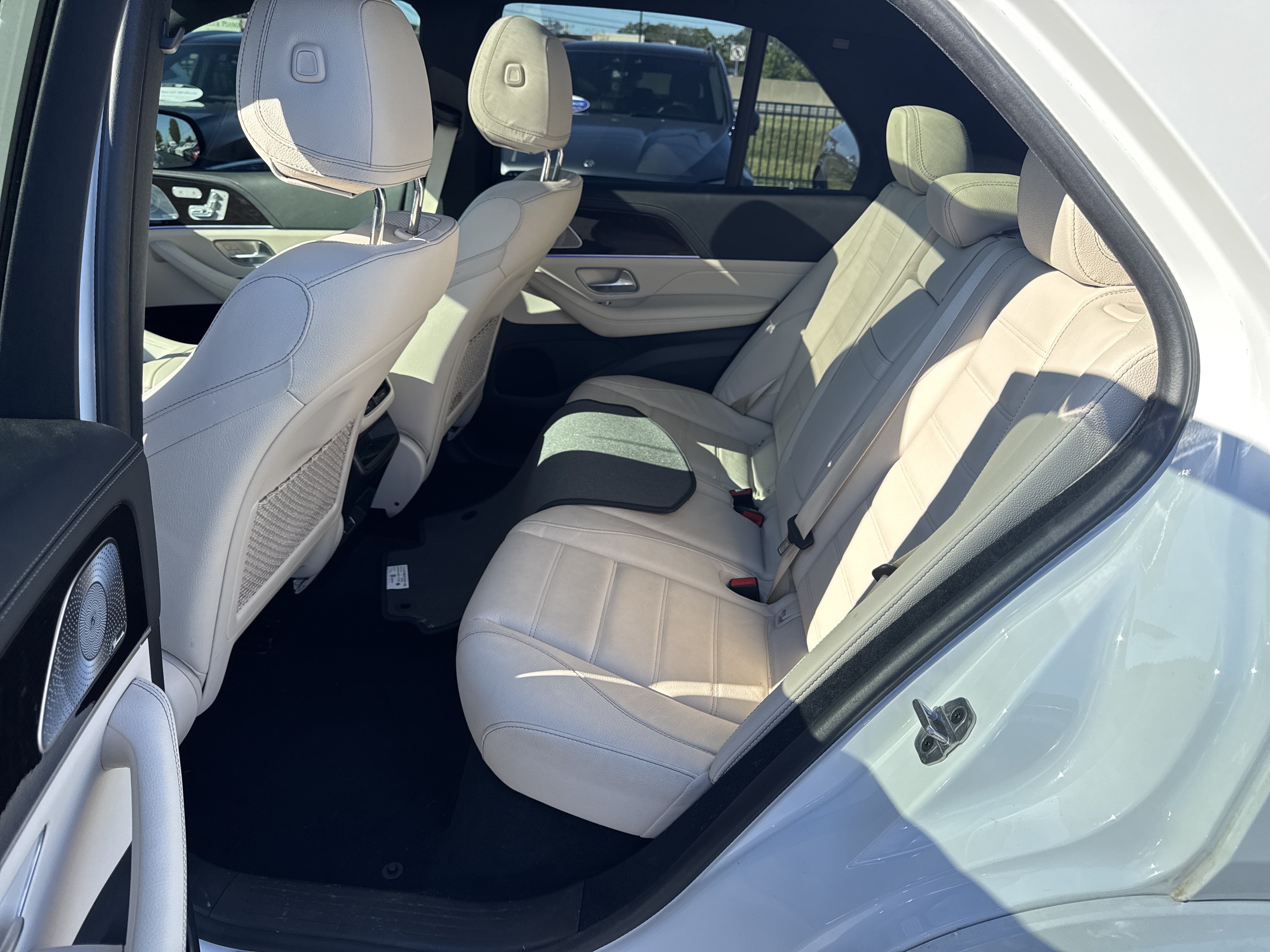 Used 2024 Mercedes-Benz GLE 450 4MATIC image 32