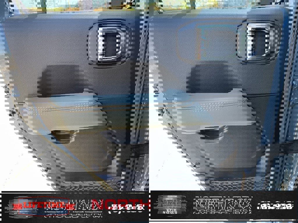 New 2025 Jeep Gladiator Mojave image 15