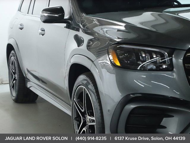 Used 2025 Mercedes-Benz GLS 450 4MATIC image 12