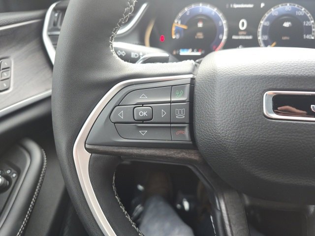 New 2025 Jeep Grand Cherokee Limited image 13