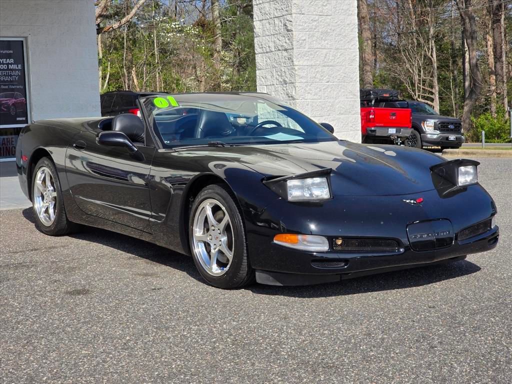 Used 2001 Chevrolet Corvette Convertible w/ Preferred Equipment Group2 image 21
