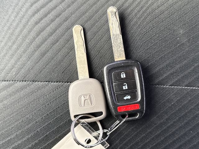 Used 2015 Honda Accord LX image 31