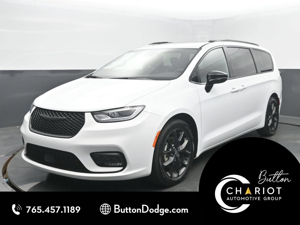 Used 2025 Chrysler Pacifica Limited