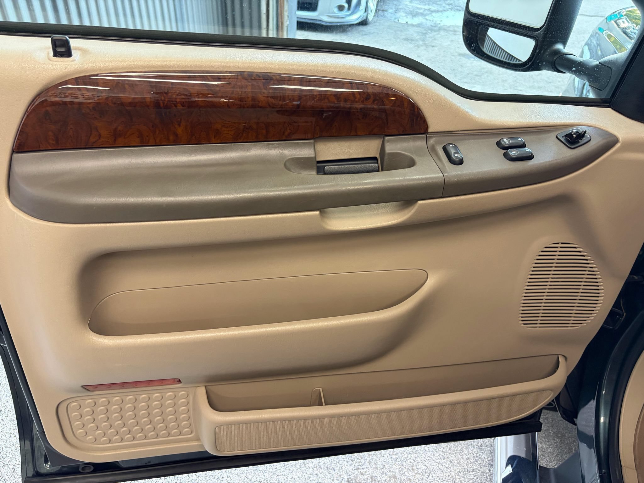 Used 2004 Ford F250 Lariat RWD image 17