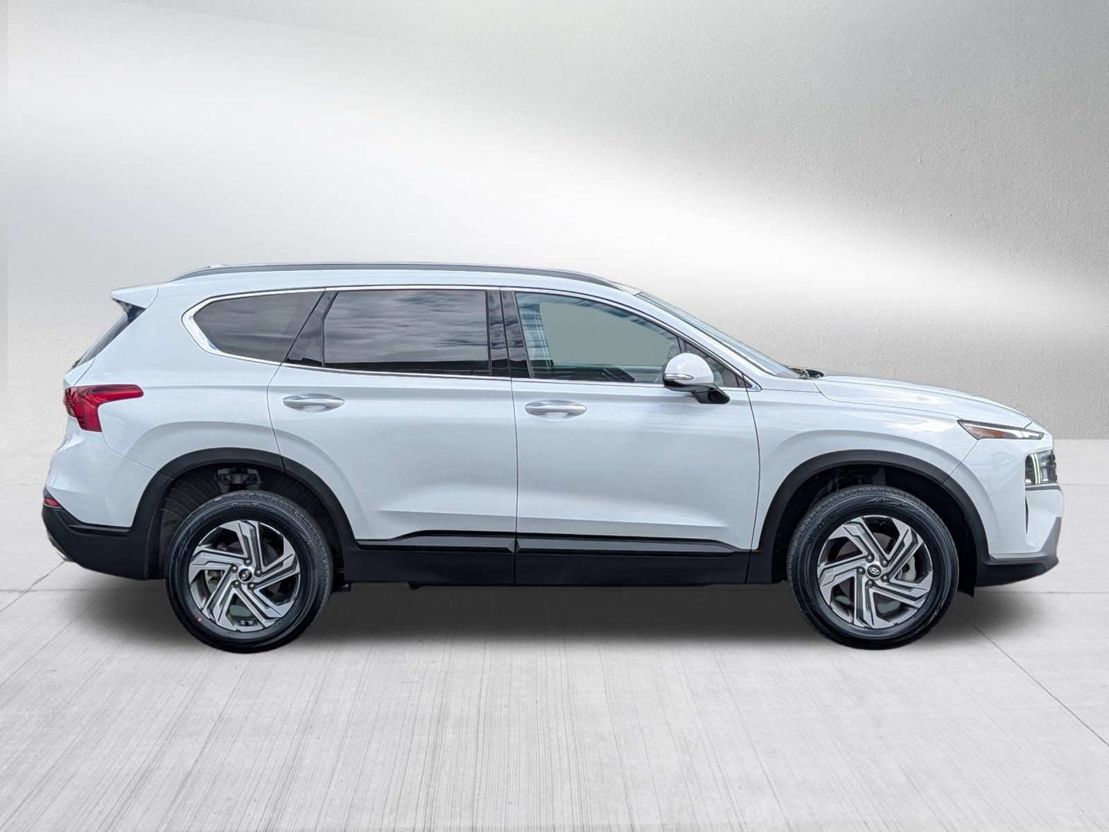 Used 2023 Hyundai Santa Fe SEL w/ Cargo Package AWD/4WD image 8