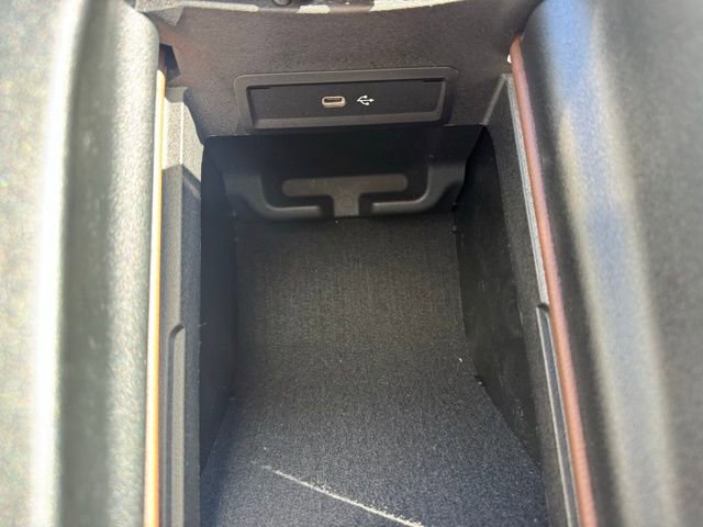 Used 2024 Mercedes-Benz GLS 450 4MATIC image 40