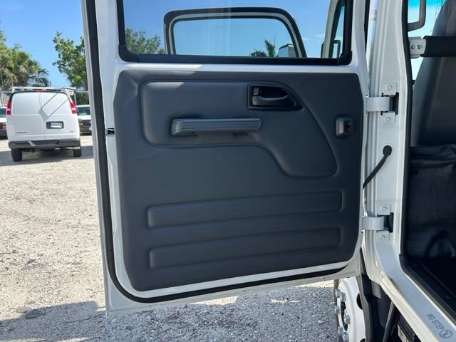 New 2027 Chevrolet Low Cab Forward RWD image 7