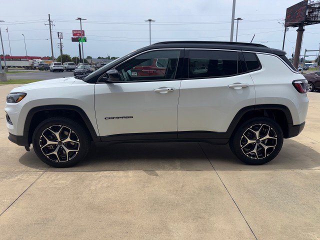 Used 2026 Jeep Compass Limited AWD/4WD image 6