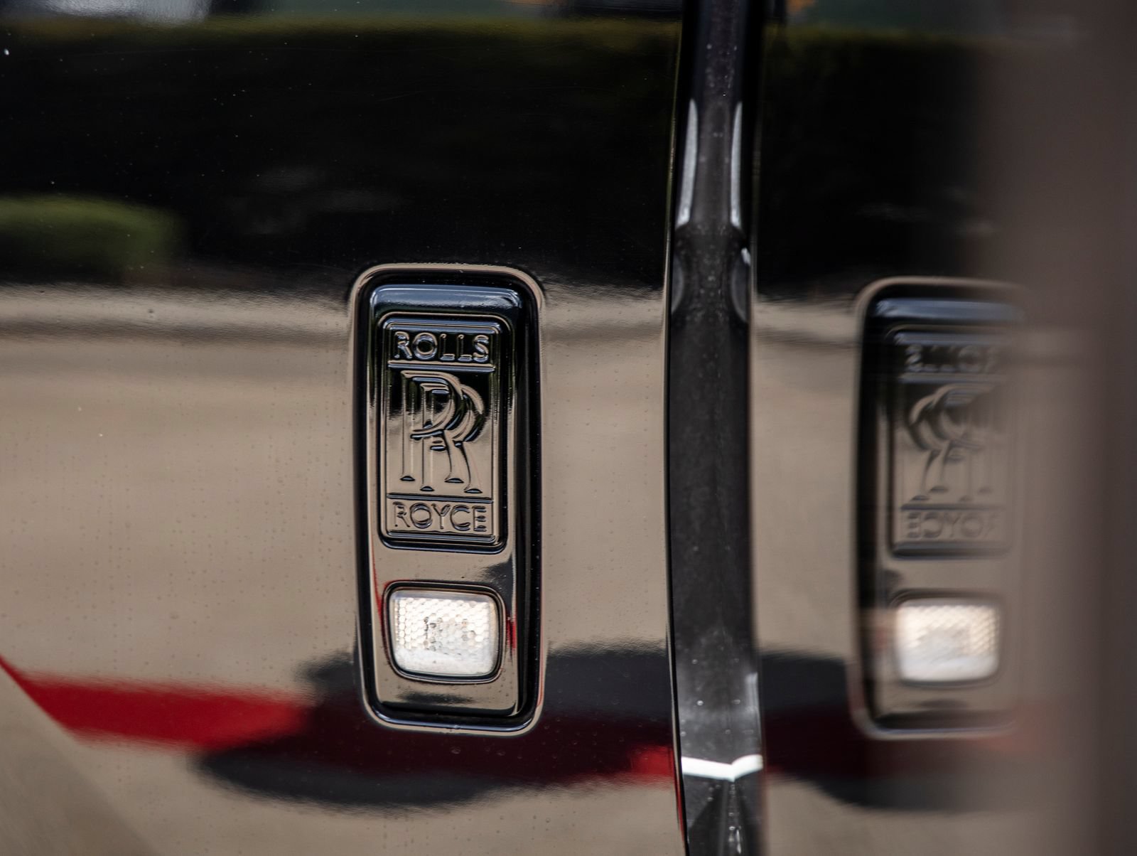 Used 2015 Rolls-Royce Ghost RWD image 15