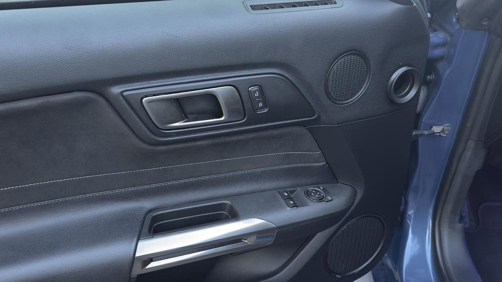 Used 2017 Ford Mustang Shelby GT350 w/ Electronics Package image 9