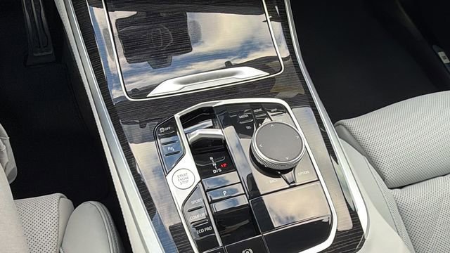 New 2026 BMW X5 sDrive40i w/ M Sport Package image 19