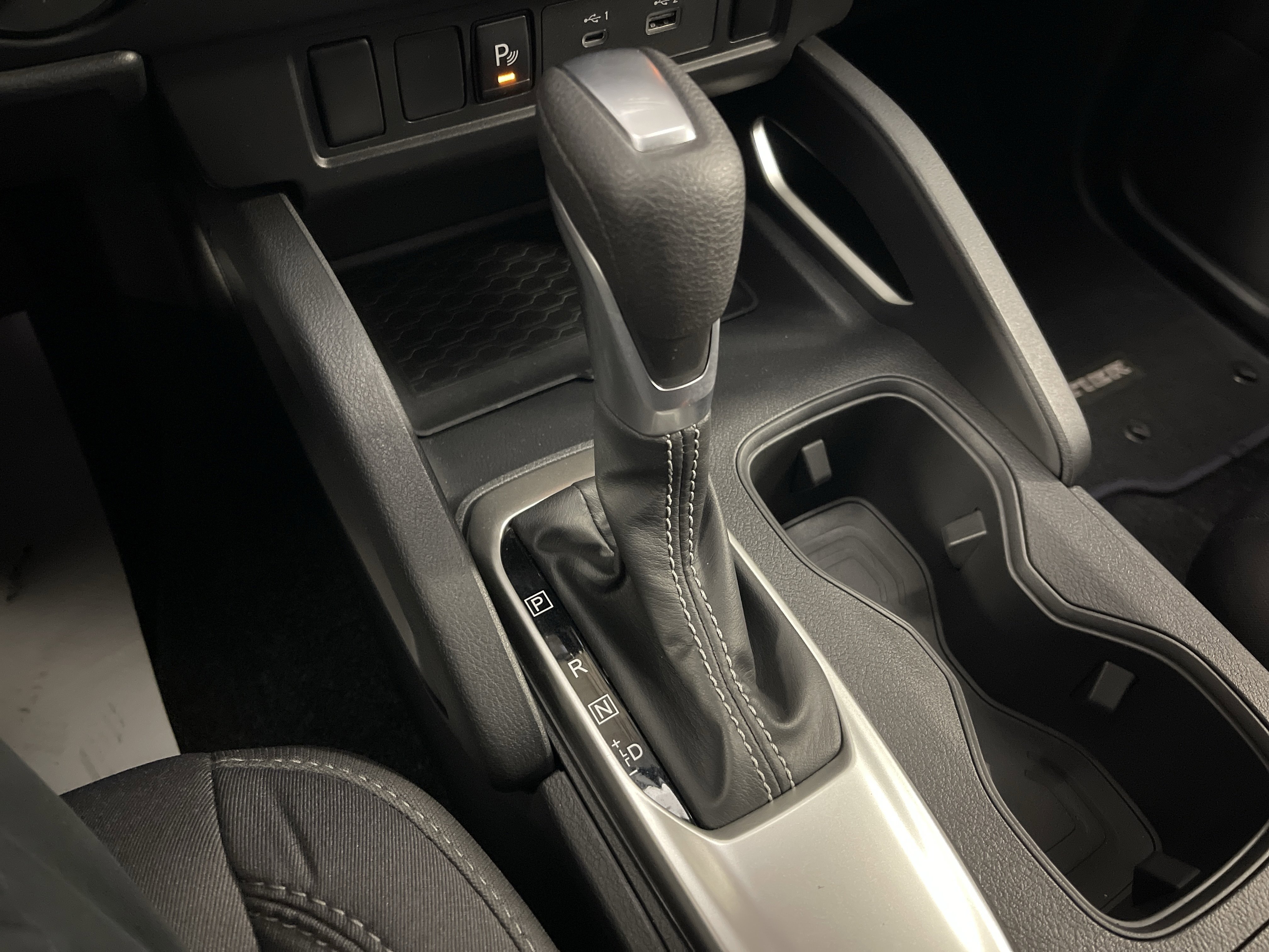 Used 2025 Nissan Frontier SV image 25