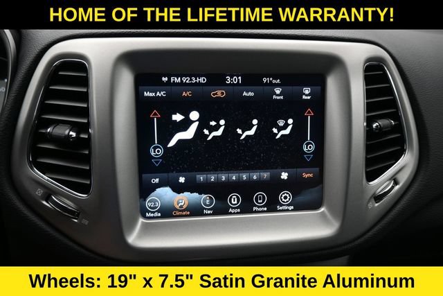 Used 2021 Jeep Compass Latitude AWD/4WD image 25