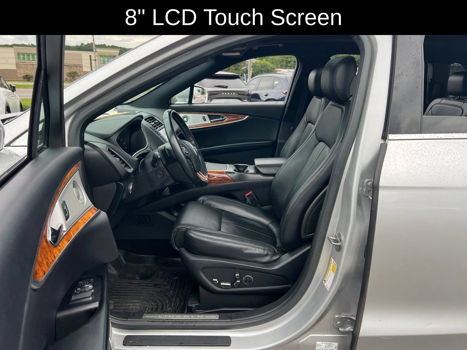 Used 2016 Lincoln MKX Reserve w/ Luxury Package AWD/4WD image 29