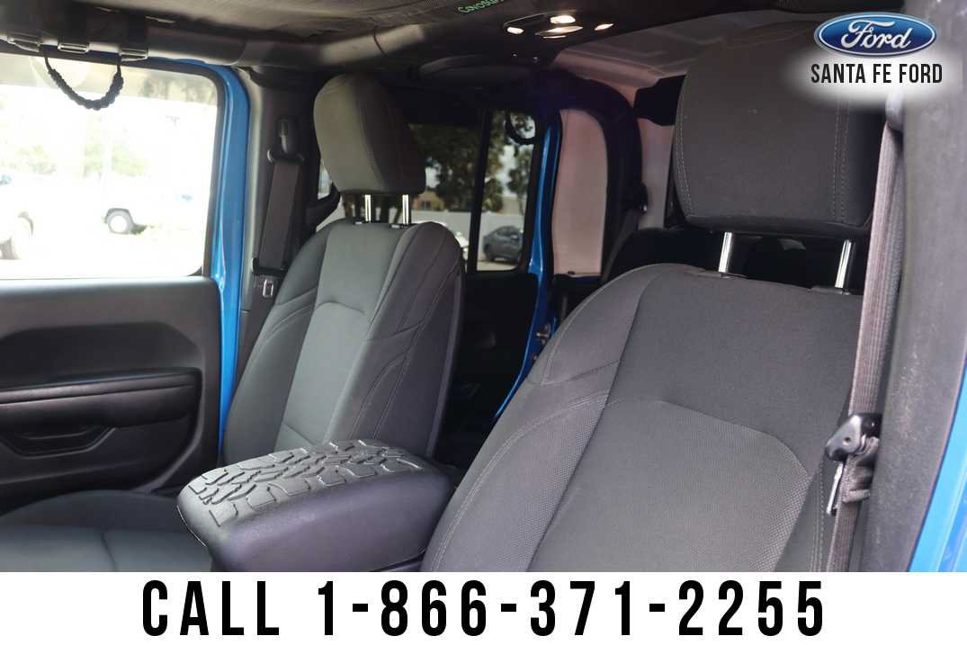 Used 2021 Jeep Gladiator Sport AWD/4WD image 11
