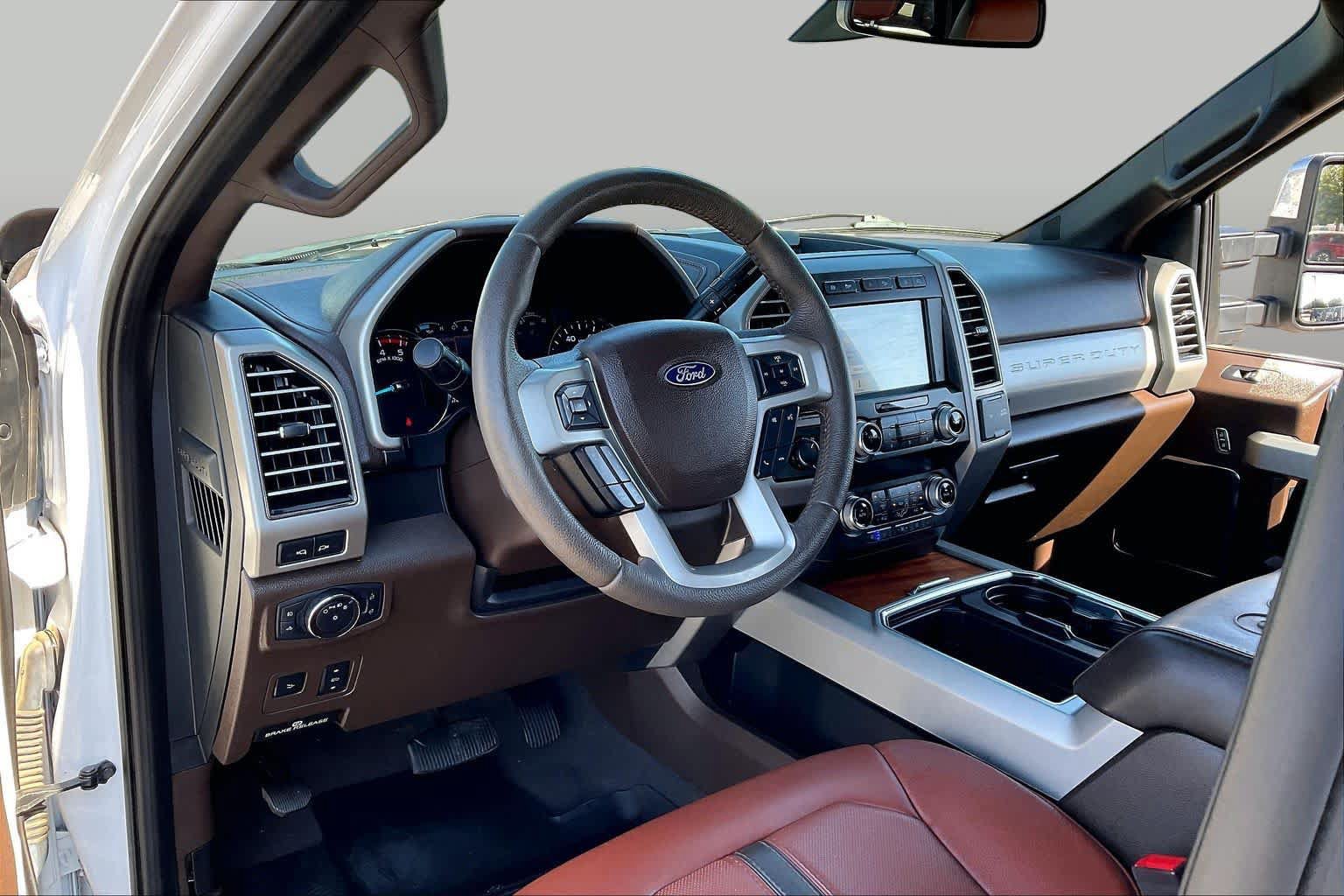Used 2019 Ford F350 King Ranch w/ King Ranch Ultimate Package AWD/4WD image 18