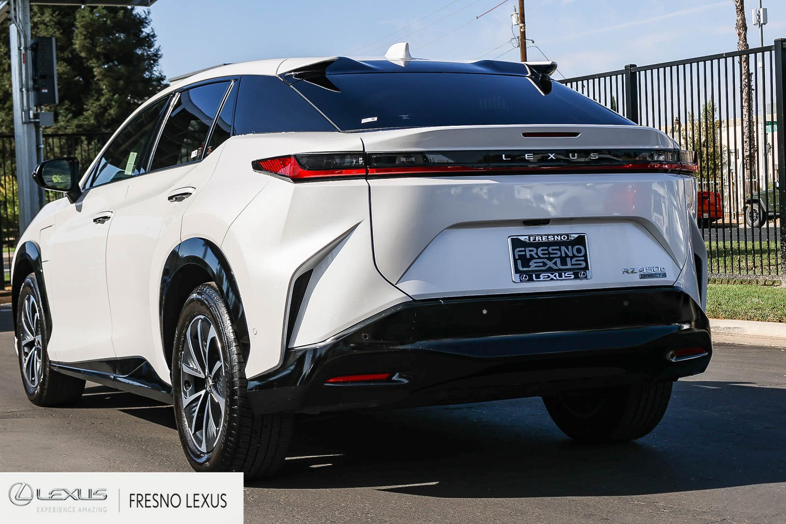 Certified 2023 Lexus RZ 450e Premium w/ Technology Package AWD/4WD image 4