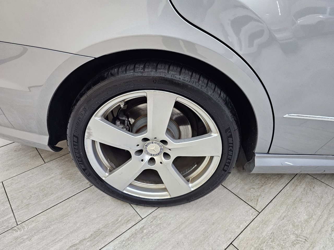 Used 2010 Mercedes-Benz E 350 Sedan w/ Premium 1 Pkg image 41