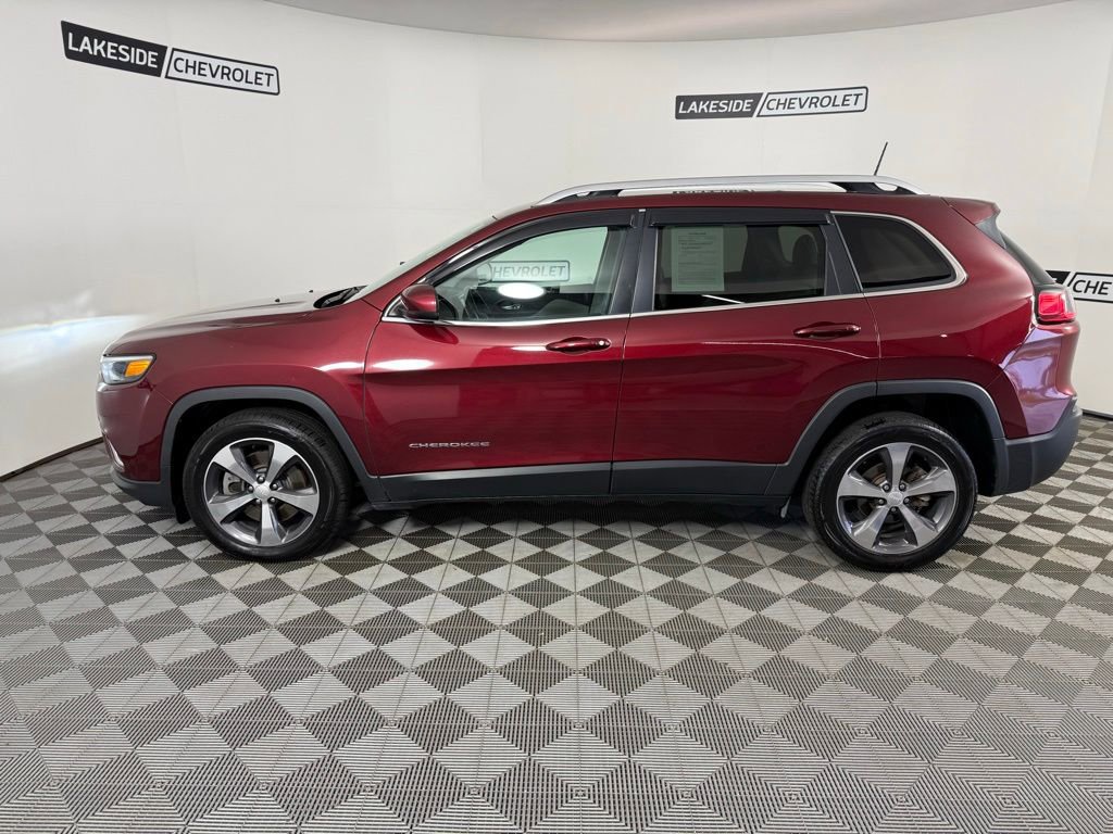 Used 2019 Jeep Cherokee Limited image 3