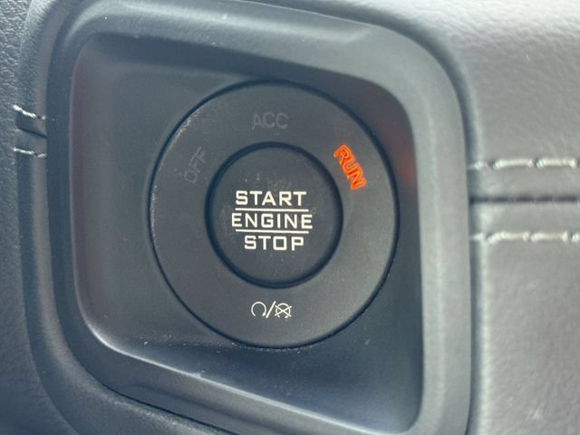 Used 2026 Jeep Wrangler Unlimited Sahara AWD/4WD image 58