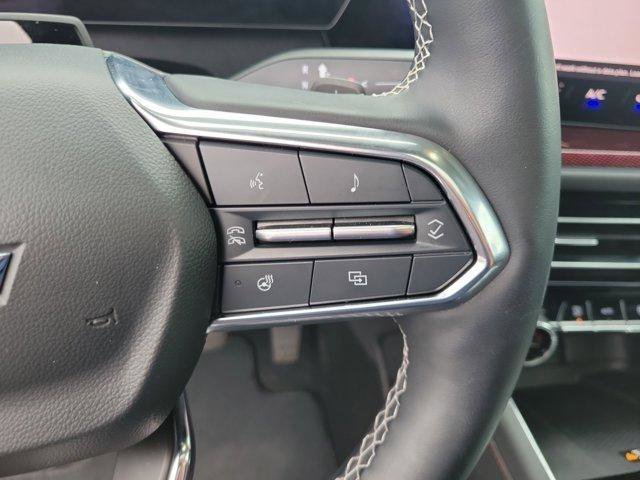 Used 2024 Chevrolet Traverse Z71 w/ Enhanced Driving Package image 24