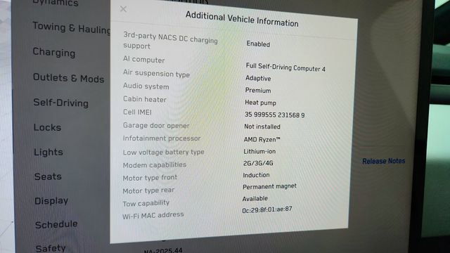 Used 2024 Tesla Cybertruck AWD Crew Cab image 37