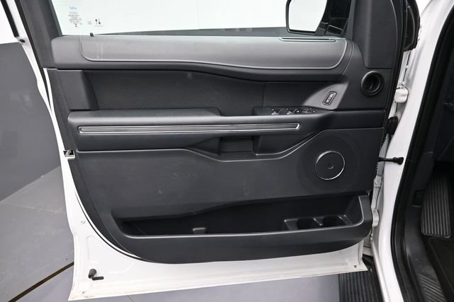 Used 2023 Ford Expedition XL AWD/4WD image 15