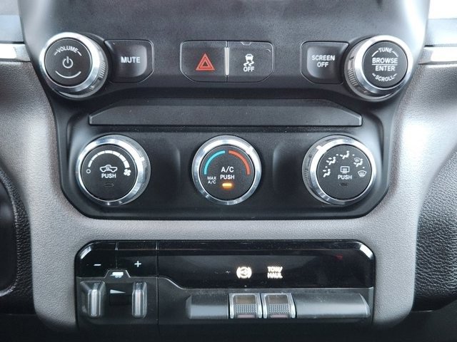 Used 2024 RAM 3500 Big Horn image 17