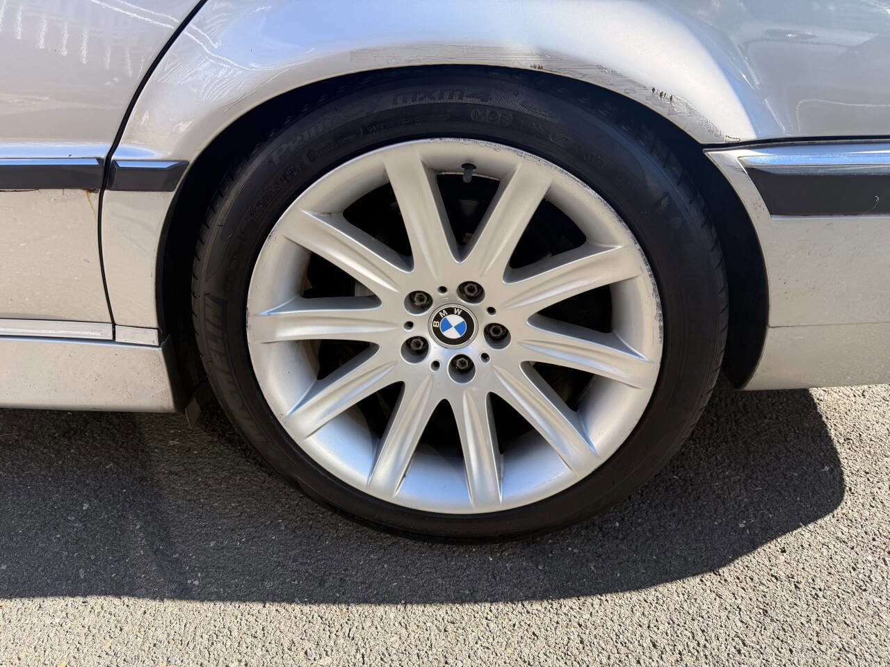 Used 2001 BMW 740iL image 9