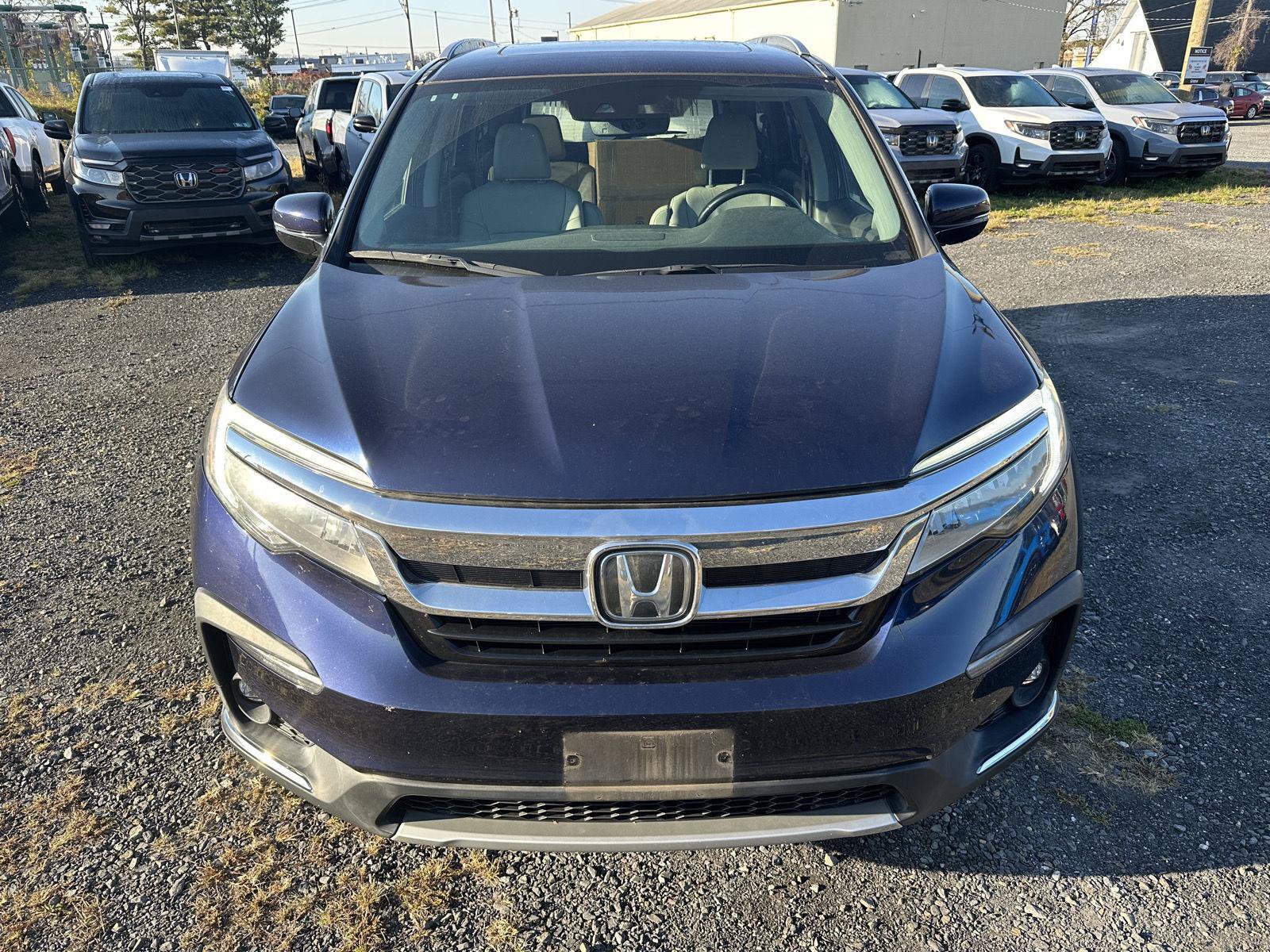 Used 2019 Honda Pilot Touring image 3