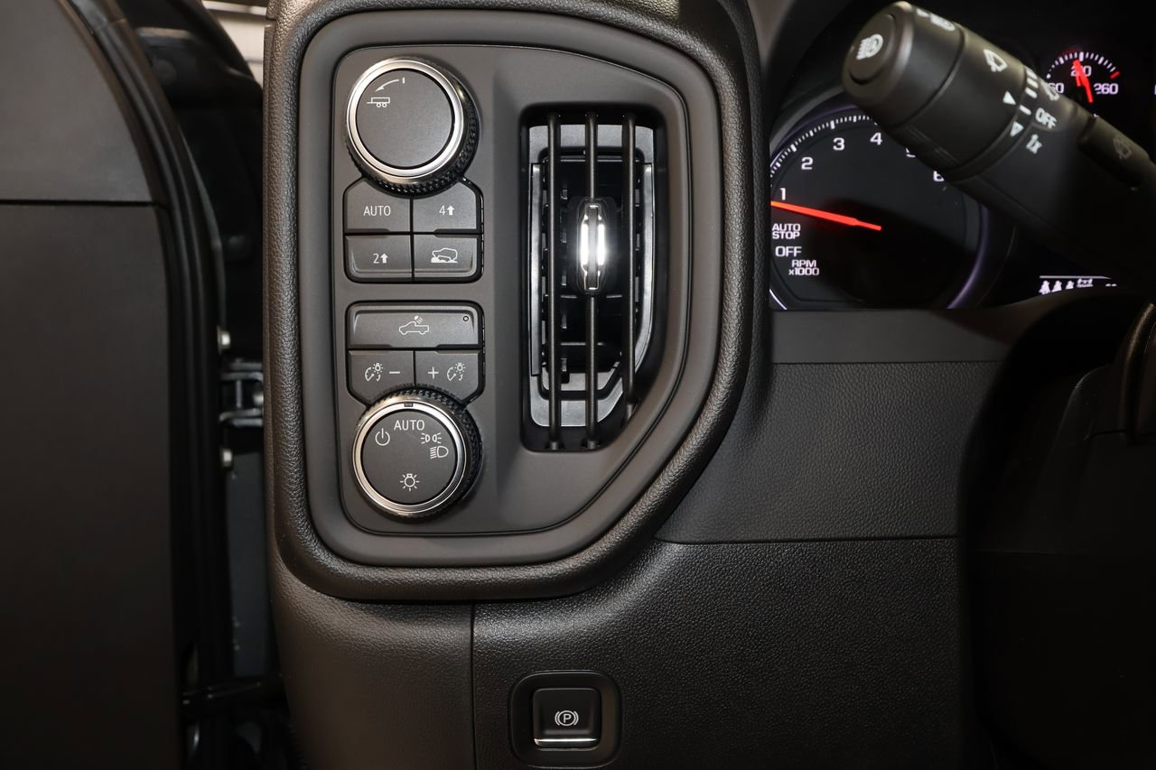 Certified 2026 GMC Sierra 1500 Pro w/ Pro Value Package image 11
