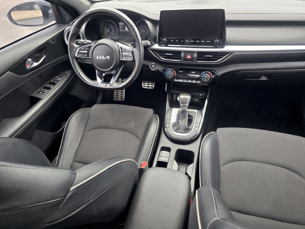 Used 2023 Kia Forte GT-Line w/ GT-Line Premium Package FWD image 20