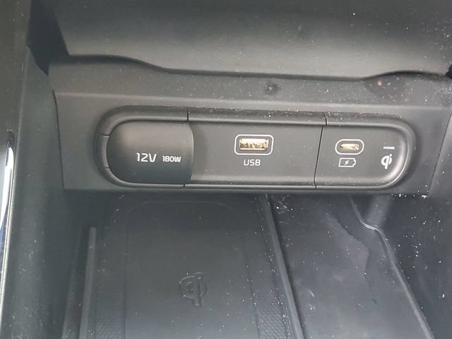 Certified 2023 Kia Telluride EX w/ EX Captain's Chair Package FWD image 30