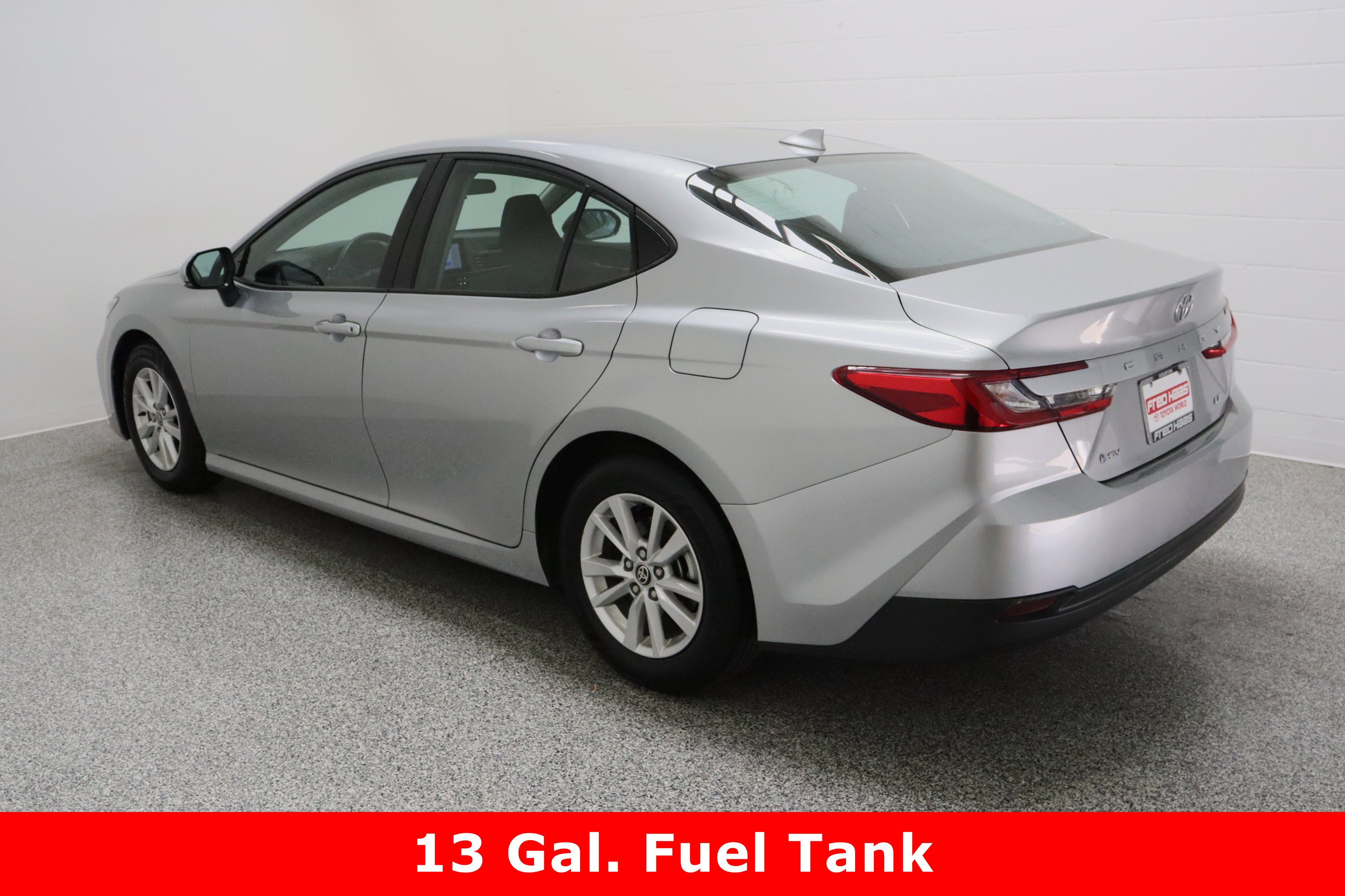 Used 2025 Toyota Camry LE FWD image 9