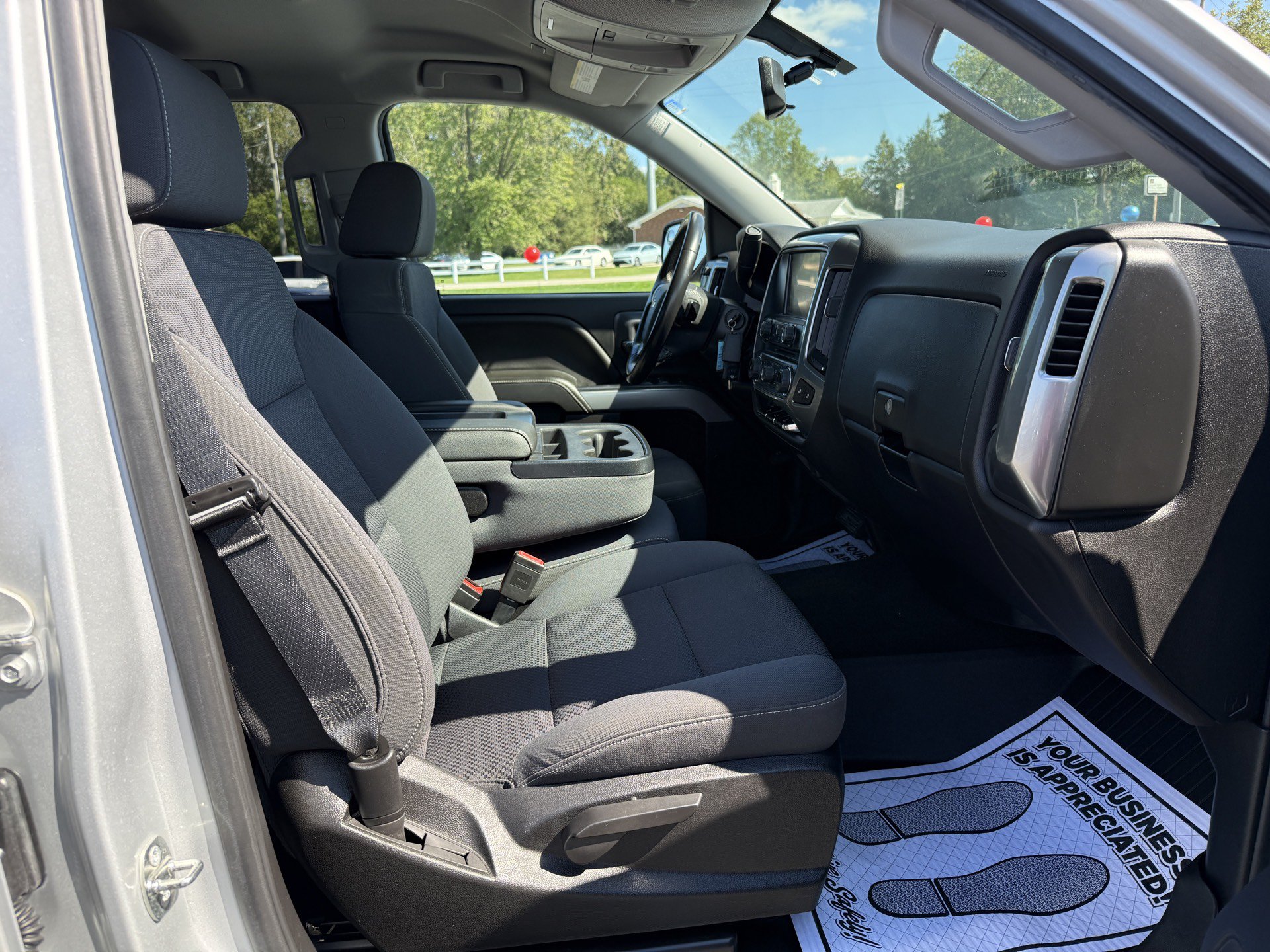 Used 2018 Chevrolet Silverado 1500 LT w/ All Star Edition AWD/4WD image 24