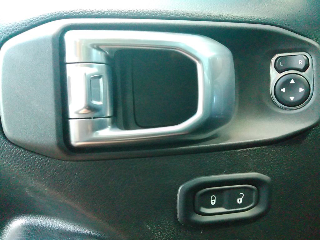 Used 2022 Jeep Wrangler Unlimited Rubicon 4xe image 49