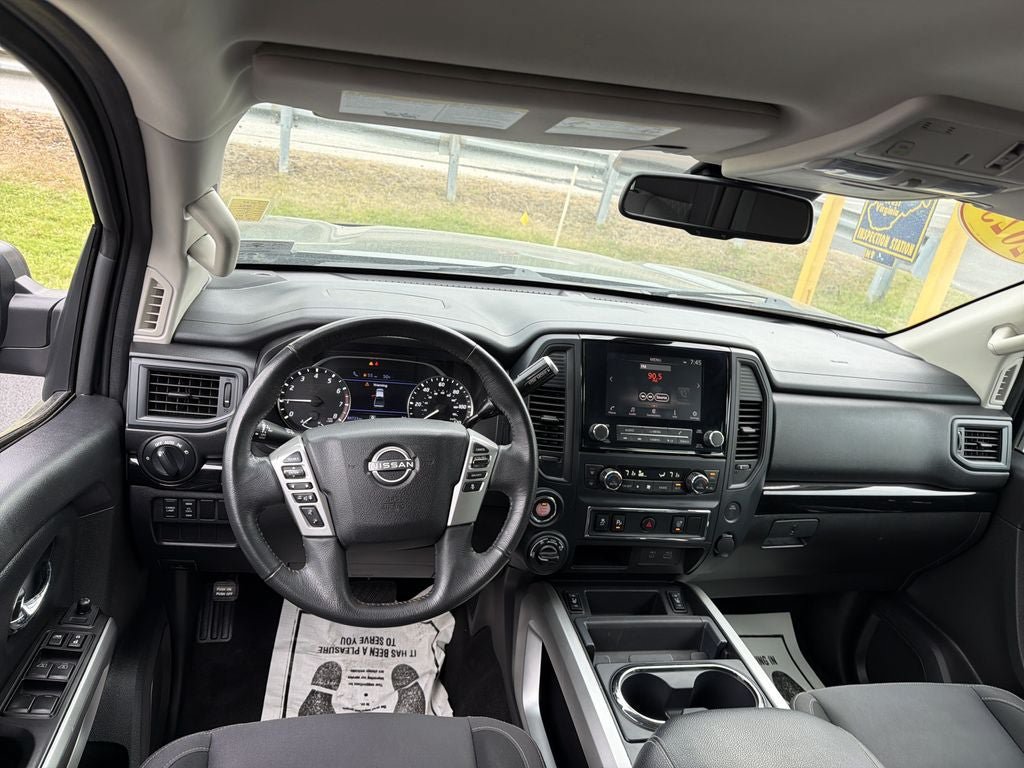 Used 2023 Nissan Titan SV w/ SV Convenience Package AWD/4WD image 15