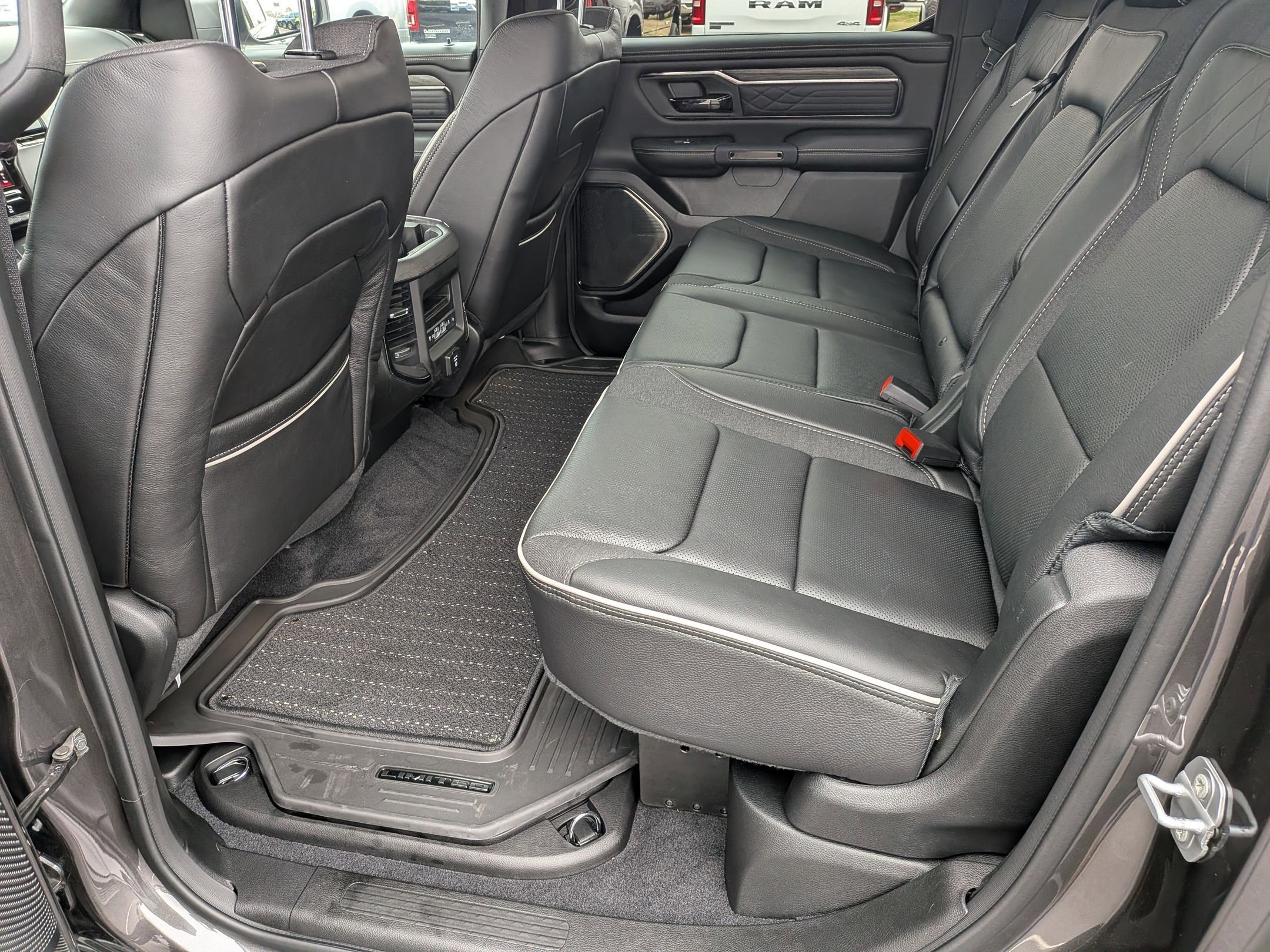 Used 2026 RAM 1500 Limited w/ Body Color Bumper Group image 27