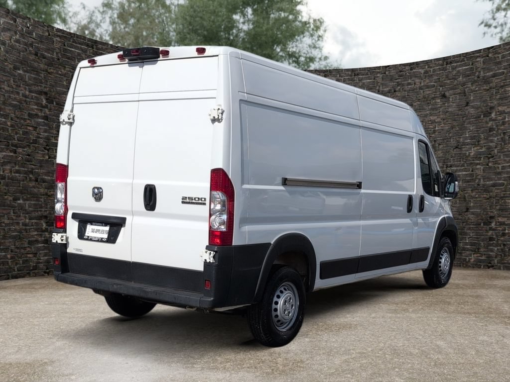 Used 2025 RAM ProMaster 2500 w/ Convenience Group FWD image 7