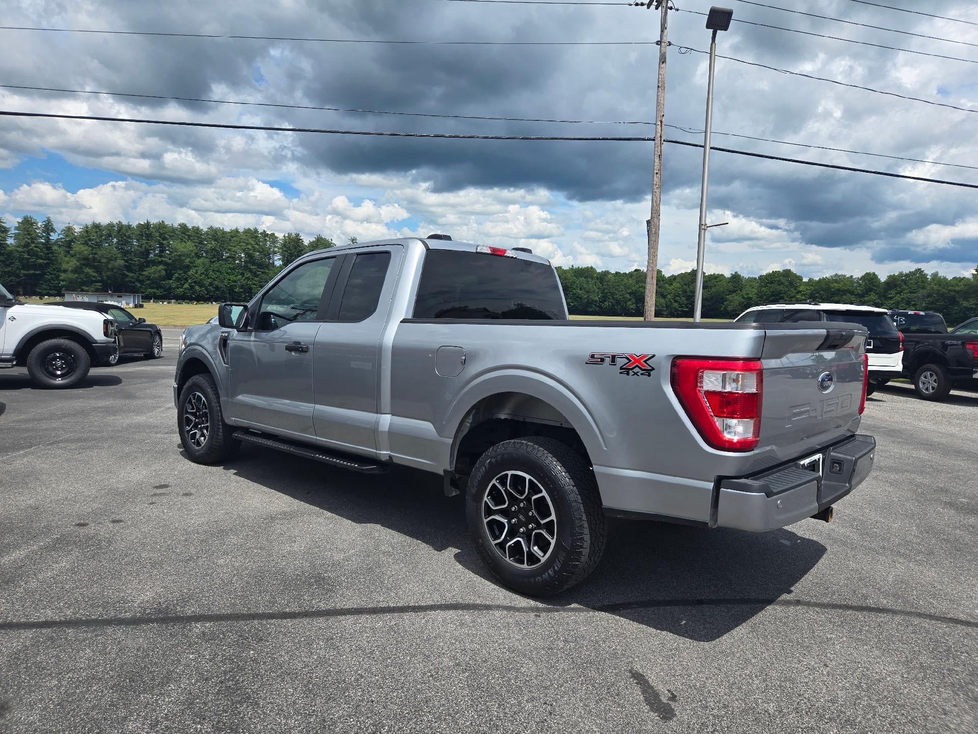 Used 2022 Ford F150 XL w/ STX Appearance Package AWD/4WD image 6