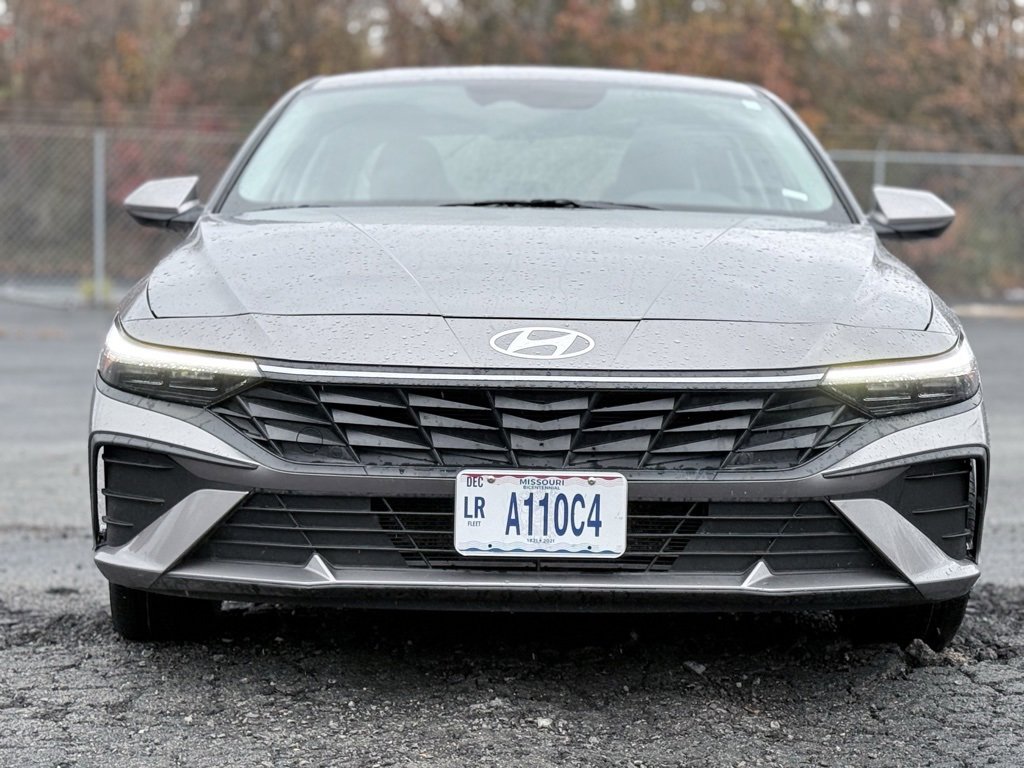 Certified 2024 Hyundai Elantra SEL image 2