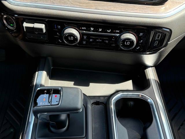 Certified 2025 Chevrolet Silverado 1500 LTZ image 4