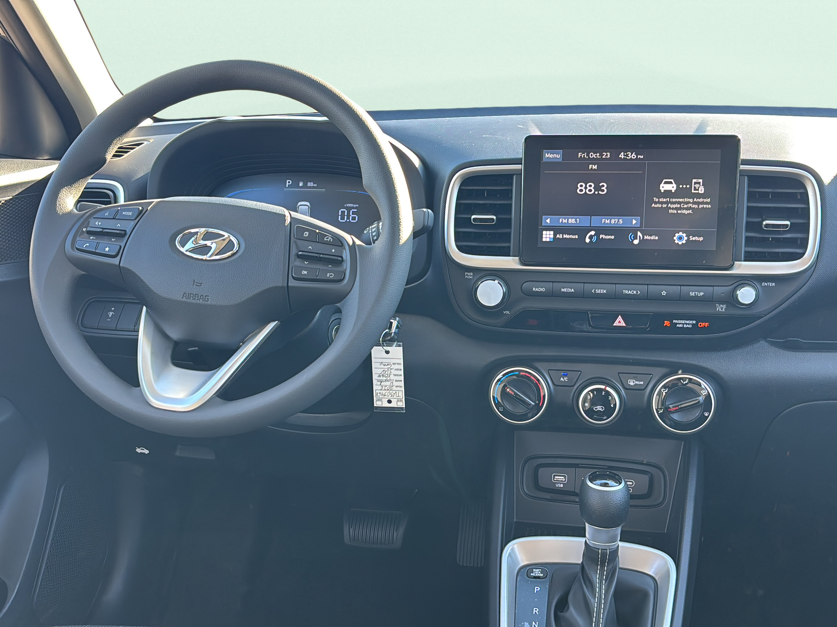 New 2026 Hyundai Venue SE FWD image 10